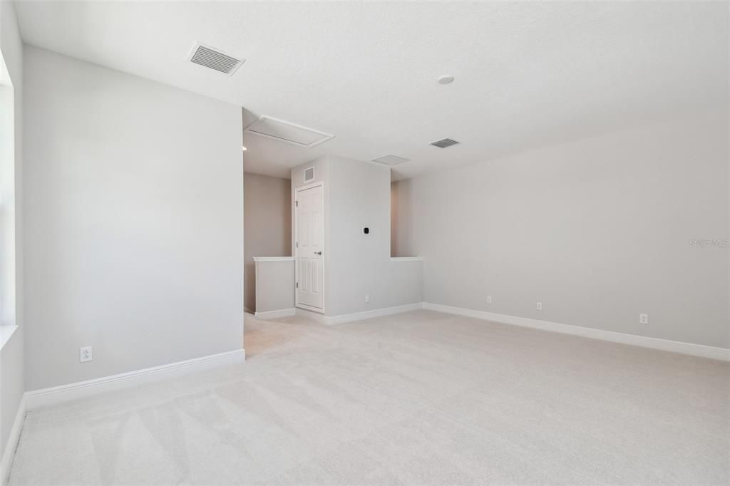 For Rent: $4,200 (4 beds, 4 baths, 3281 Square Feet)