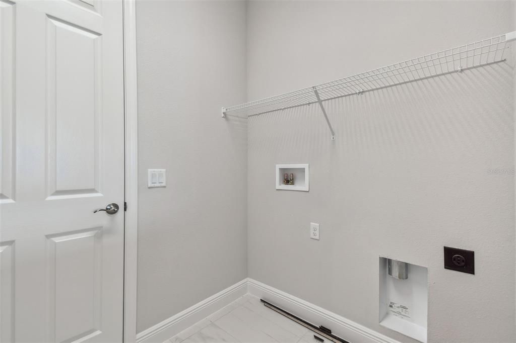 For Rent: $4,200 (4 beds, 4 baths, 3281 Square Feet)