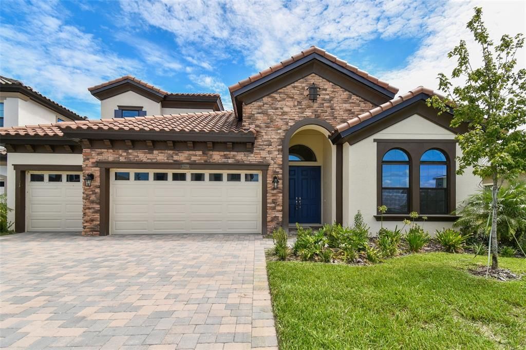 For Rent: $4,200 (4 beds, 4 baths, 3281 Square Feet)