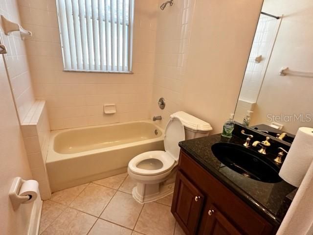 出租: $3,795 (5 贝兹, 4 浴室, 3758 平方英尺)