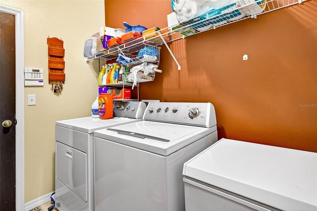 For Sale: $339,900 (3 beds, 2 baths, 1810 Square Feet)