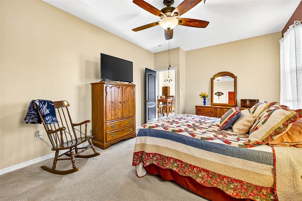 For Sale: $339,900 (3 beds, 2 baths, 1810 Square Feet)