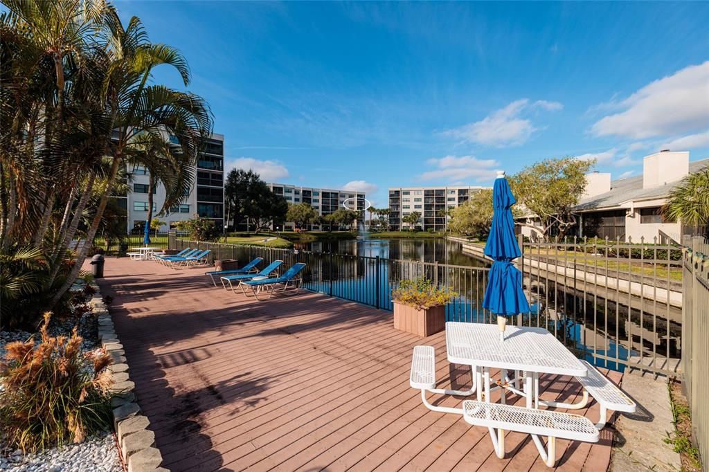 待售: $385,000 (2 贝兹, 2 浴室, 1170 平方英尺)