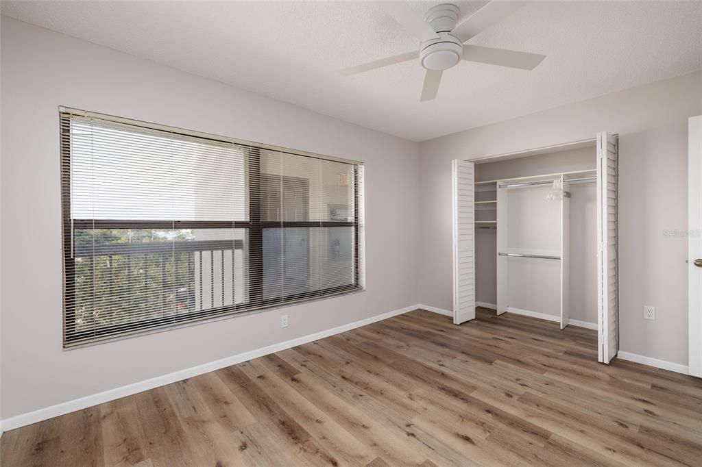 待售: $385,000 (2 贝兹, 2 浴室, 1170 平方英尺)