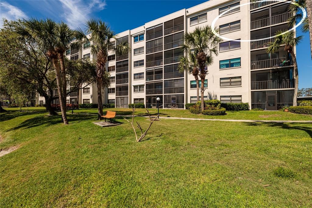 待售: $385,000 (2 贝兹, 2 浴室, 1170 平方英尺)