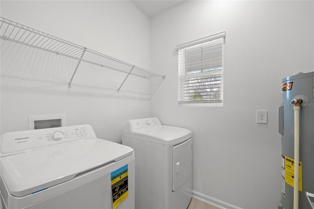 For Rent: $2,750 (3 beds, 2 baths, 1795 Square Feet)