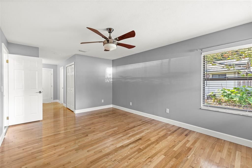 For Rent: $3,700 (3 beds, 2 baths, 1723 Square Feet)