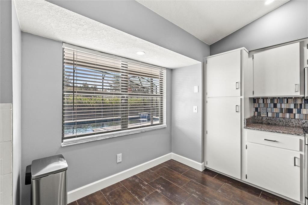 For Rent: $3,700 (3 beds, 2 baths, 1723 Square Feet)