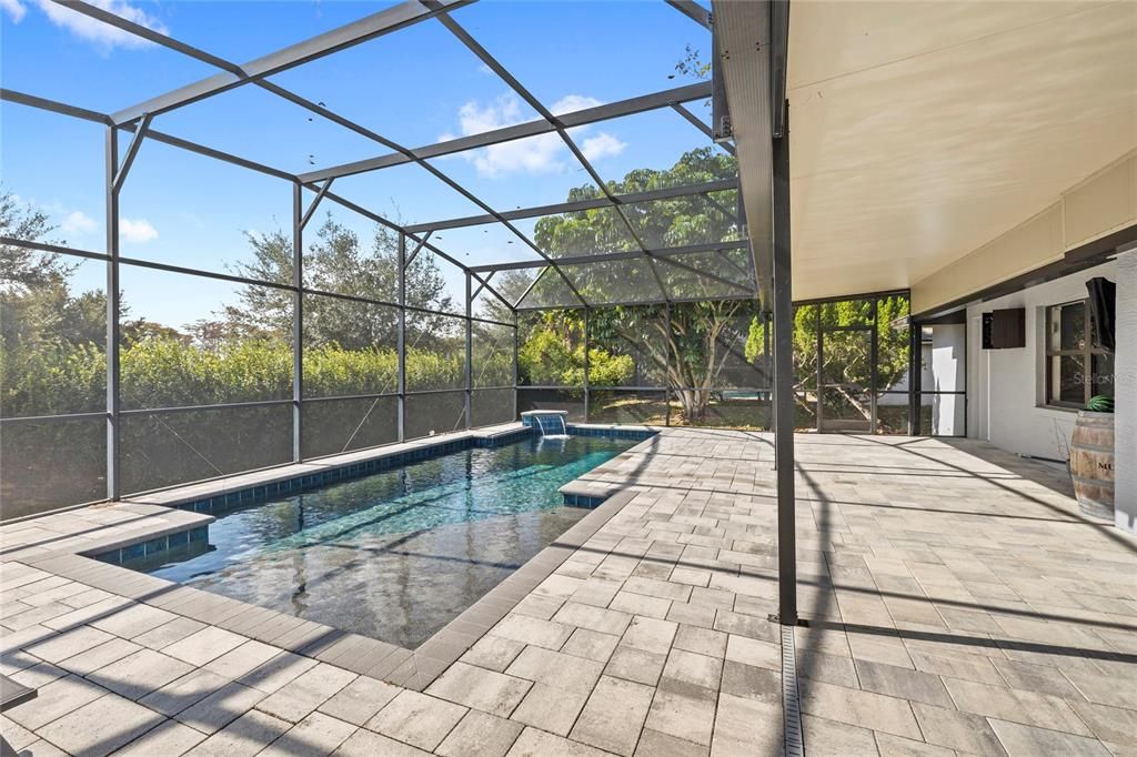 For Rent: $3,700 (3 beds, 2 baths, 1723 Square Feet)