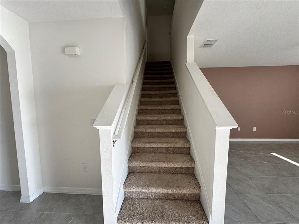 В аренду: $2,600 (5 спален, 3 ванн, 2616 Квадратных фут)