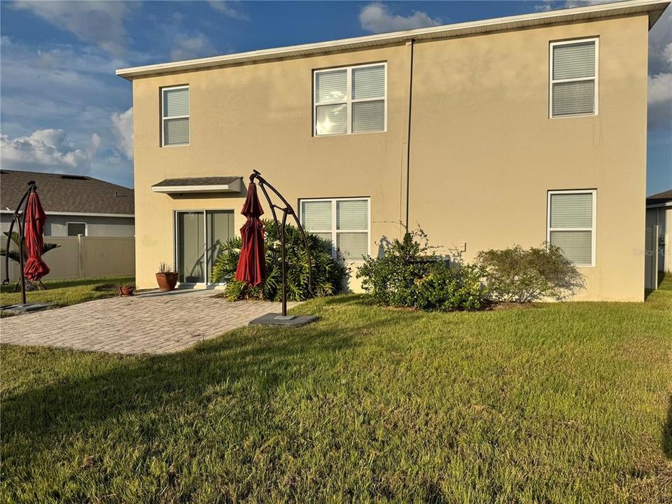 В аренду: $2,600 (5 спален, 3 ванн, 2616 Квадратных фут)