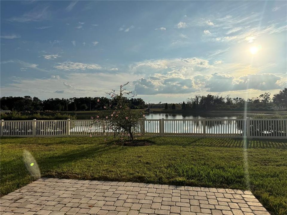 В аренду: $2,600 (5 спален, 3 ванн, 2616 Квадратных фут)