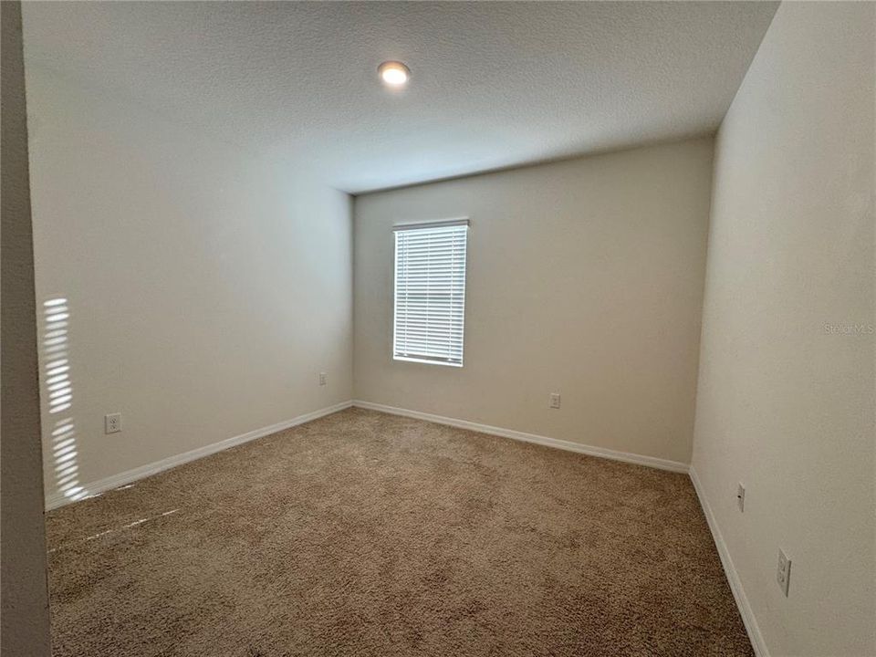 В аренду: $2,600 (5 спален, 3 ванн, 2616 Квадратных фут)