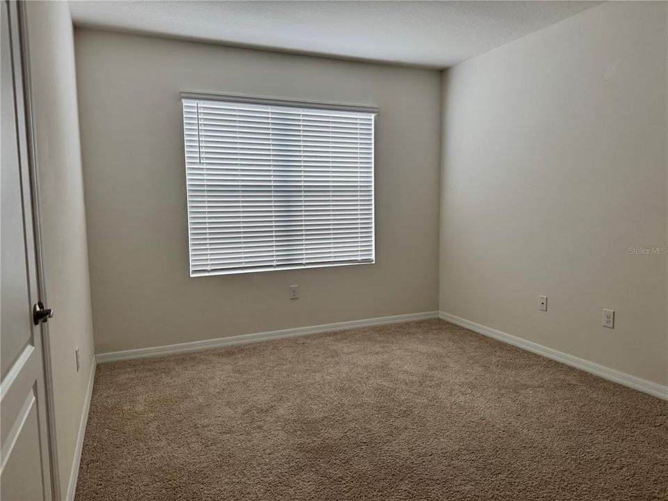 В аренду: $2,600 (5 спален, 3 ванн, 2616 Квадратных фут)