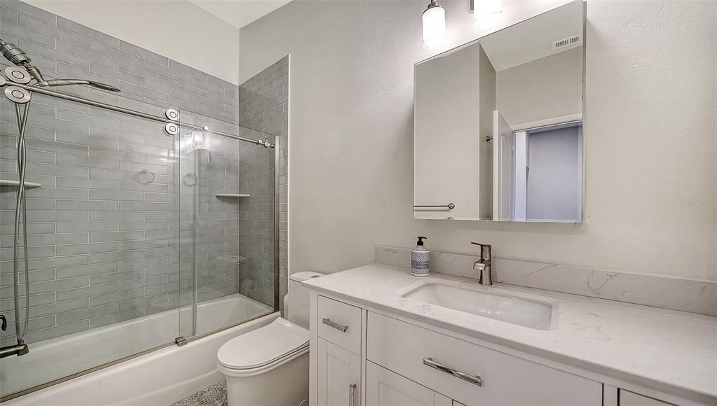 En Venta: $479,000 (3 camas, 2 baños, 1899 Pies cuadrados)