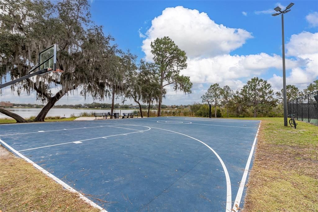 待售: $355,000 (2 贝兹, 2 浴室, 1155 平方英尺)