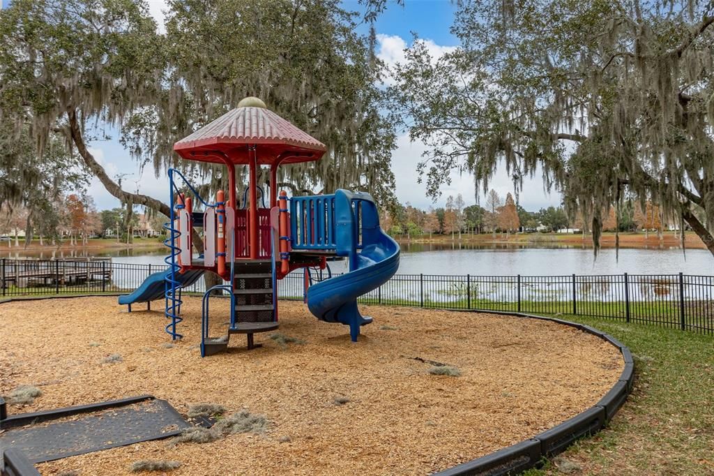 待售: $355,000 (2 贝兹, 2 浴室, 1155 平方英尺)