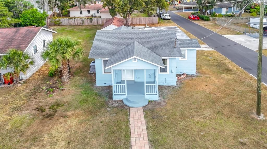 待售: $224,000 (2 贝兹, 1 浴室, 944 平方英尺)