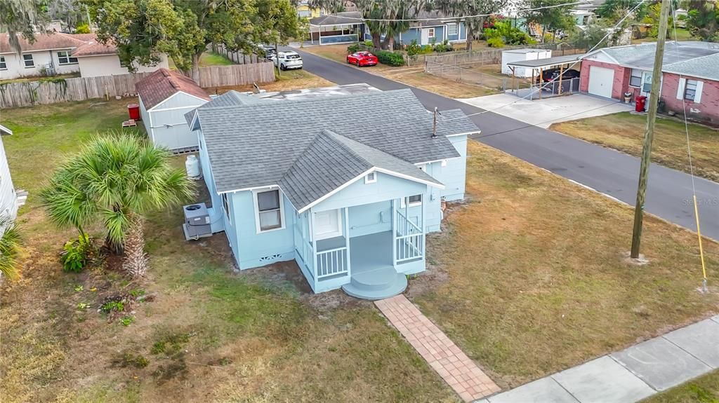 待售: $224,000 (2 贝兹, 1 浴室, 944 平方英尺)