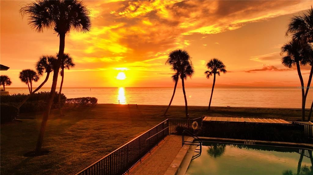 For Rent: $7,000 (2 beds, 2 baths, 1200 Square Feet)