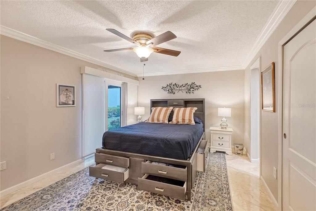 For Rent: $7,000 (2 beds, 2 baths, 1200 Square Feet)