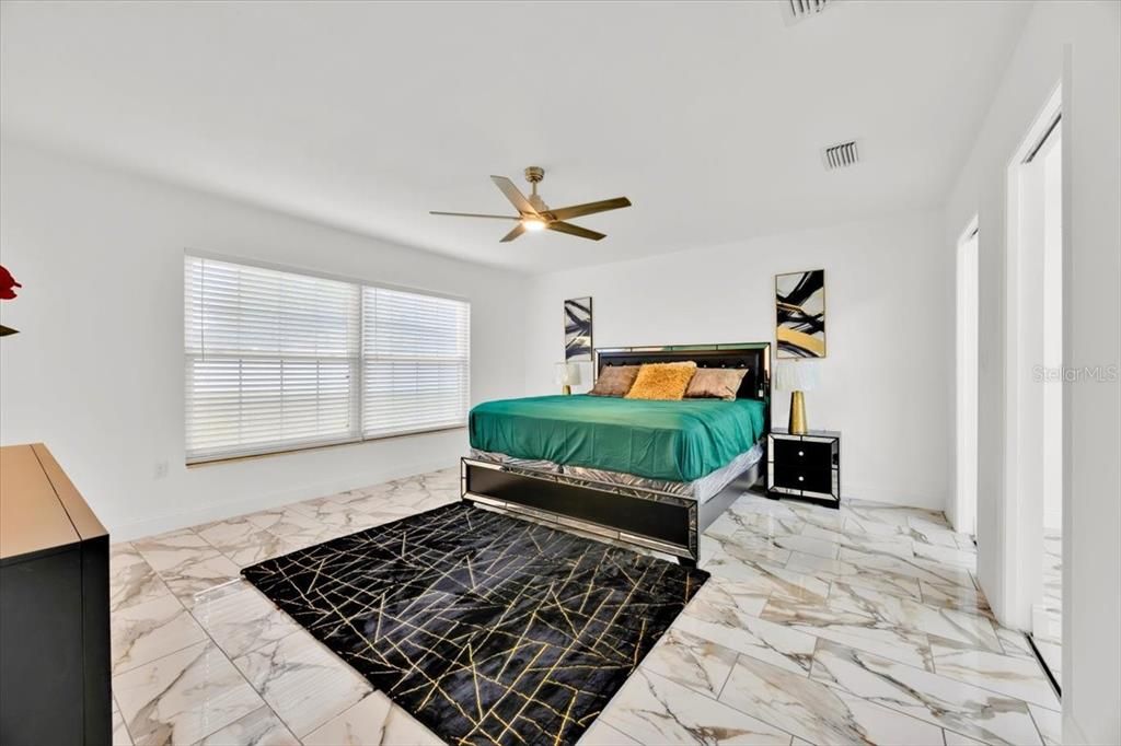 For Sale: $539,000 (5 beds, 3 baths, 2330 Square Feet)