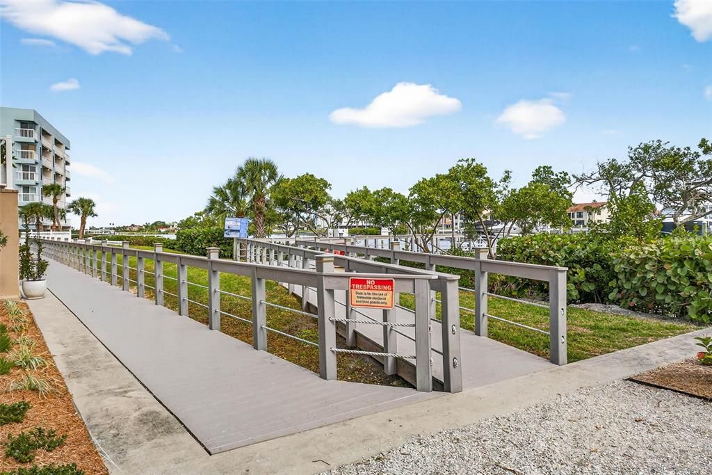 待售: $1,275,000 (3 贝兹, 3 浴室, 2298 平方英尺)