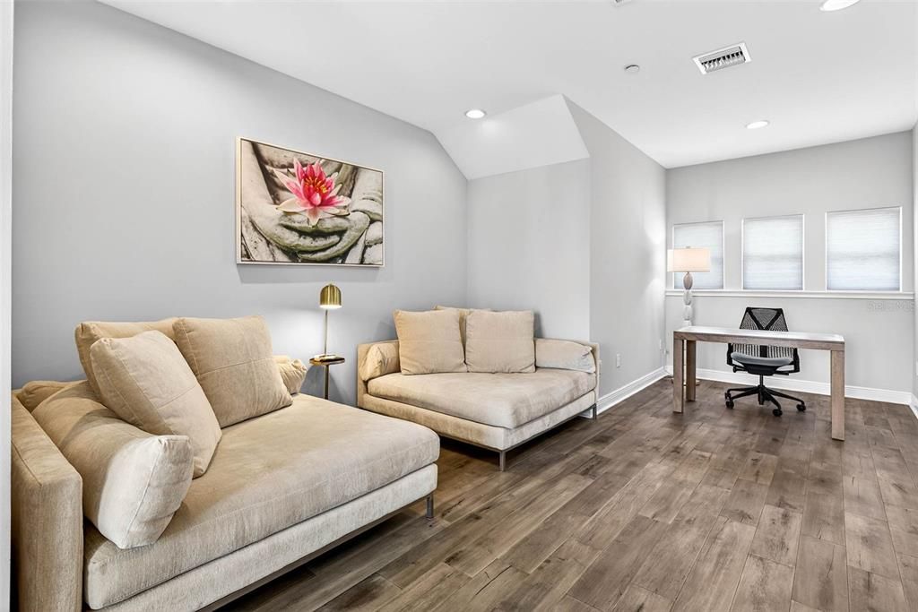 待售: $1,275,000 (3 贝兹, 3 浴室, 2298 平方英尺)