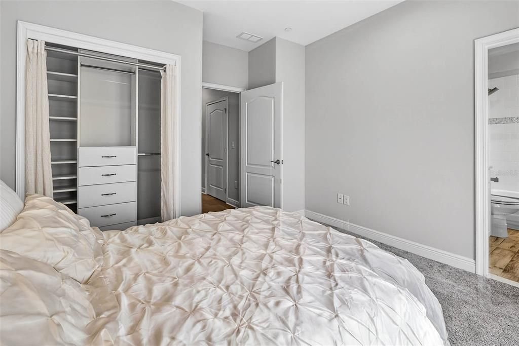 待售: $1,275,000 (3 贝兹, 3 浴室, 2298 平方英尺)