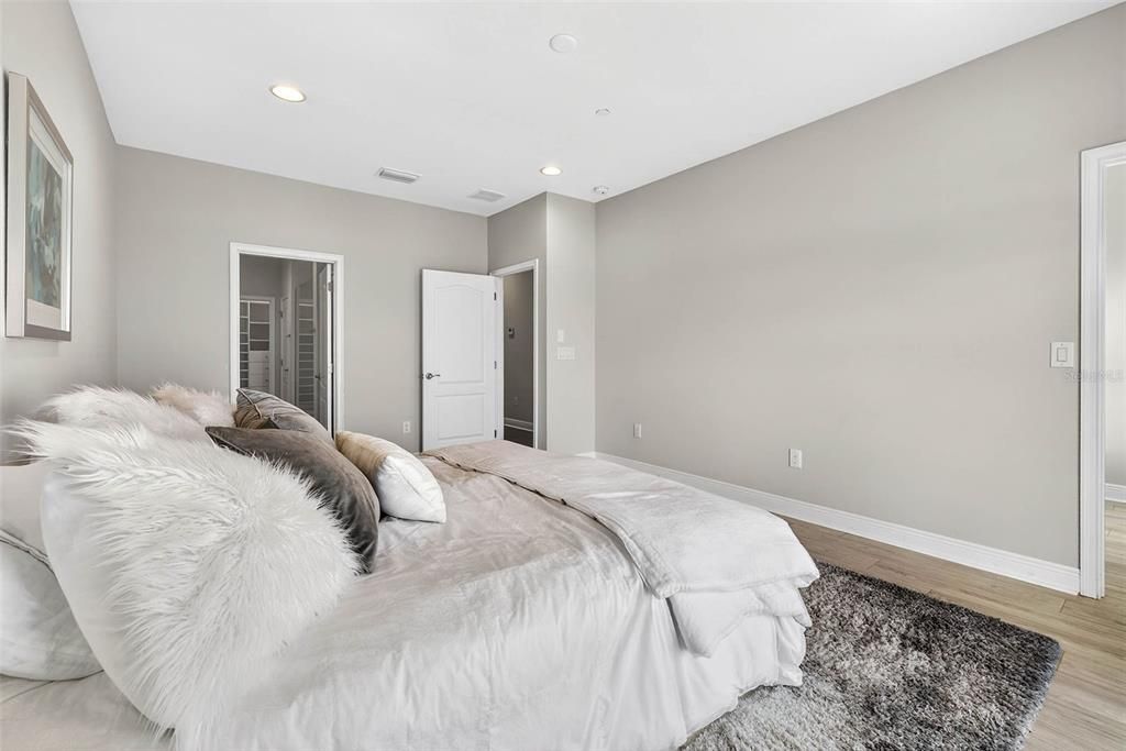 待售: $1,275,000 (3 贝兹, 3 浴室, 2298 平方英尺)