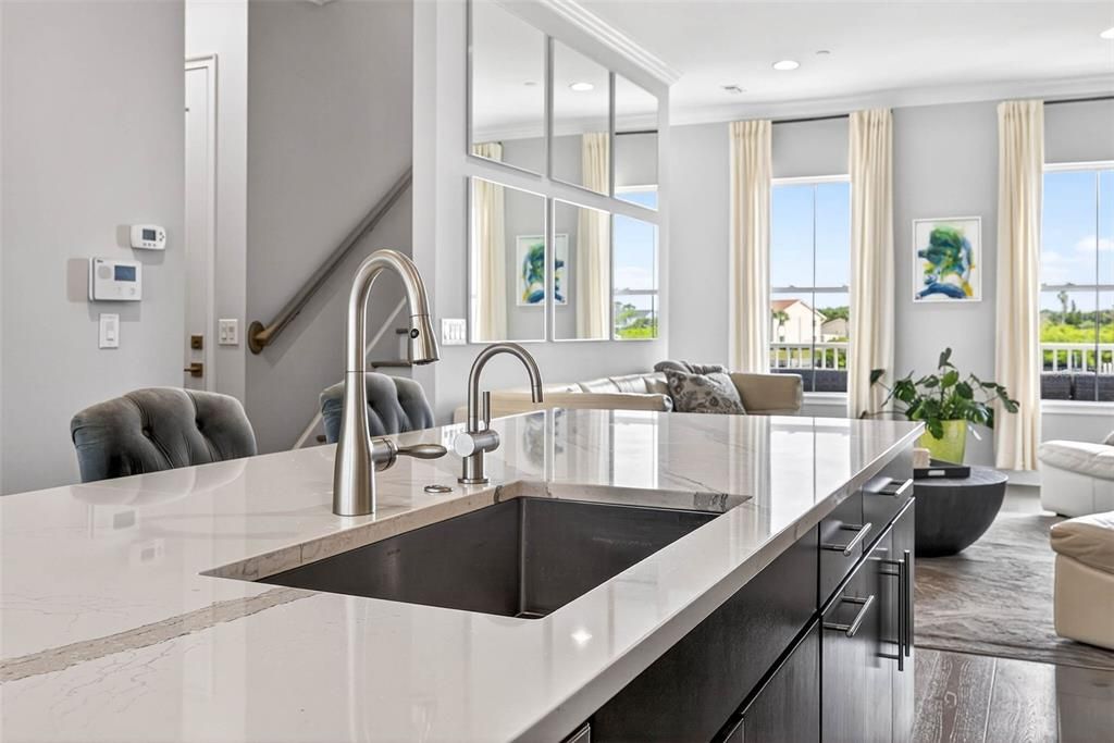 待售: $1,275,000 (3 贝兹, 3 浴室, 2298 平方英尺)