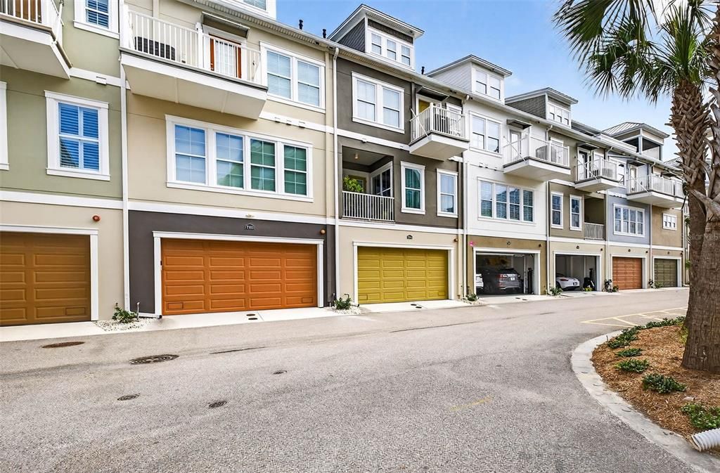 待售: $1,275,000 (3 贝兹, 3 浴室, 2298 平方英尺)