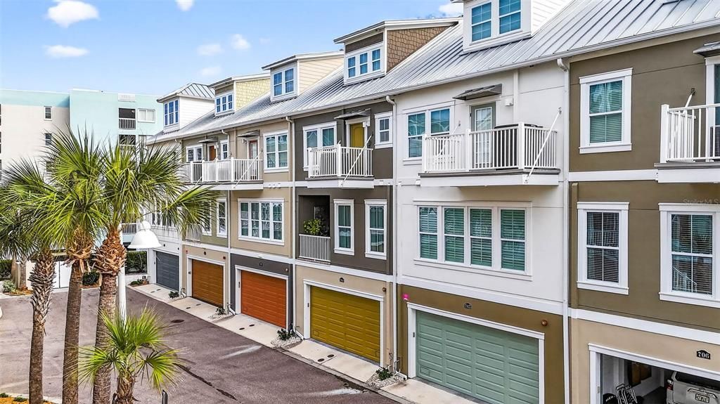 待售: $1,275,000 (3 贝兹, 3 浴室, 2298 平方英尺)