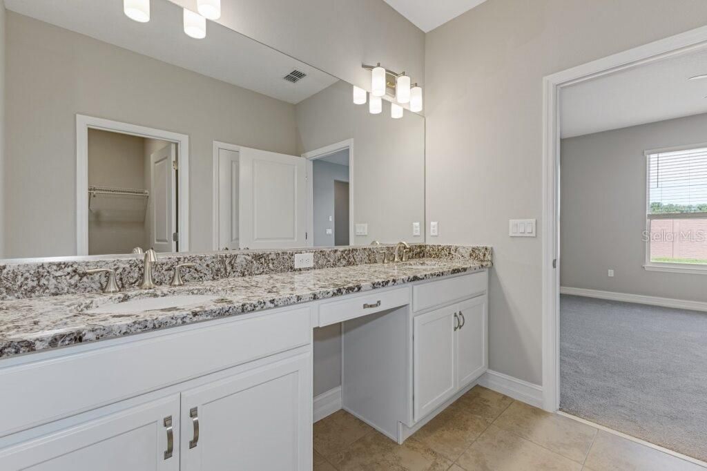 For Sale: $339,990 (2 beds, 2 baths, 1631 Square Feet)