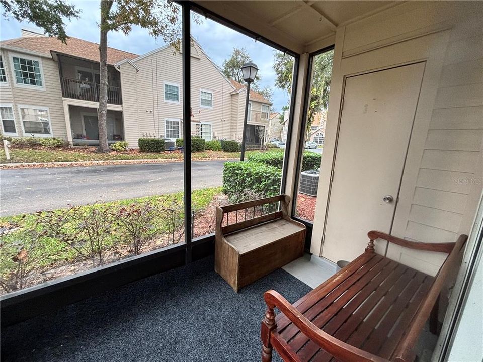 В аренду: $1,800 (2 спален, 2 ванн, 1036 Квадратных фут)