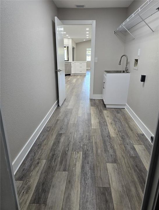 待售: $799,900 (3 贝兹, 2 浴室, 2350 平方英尺)