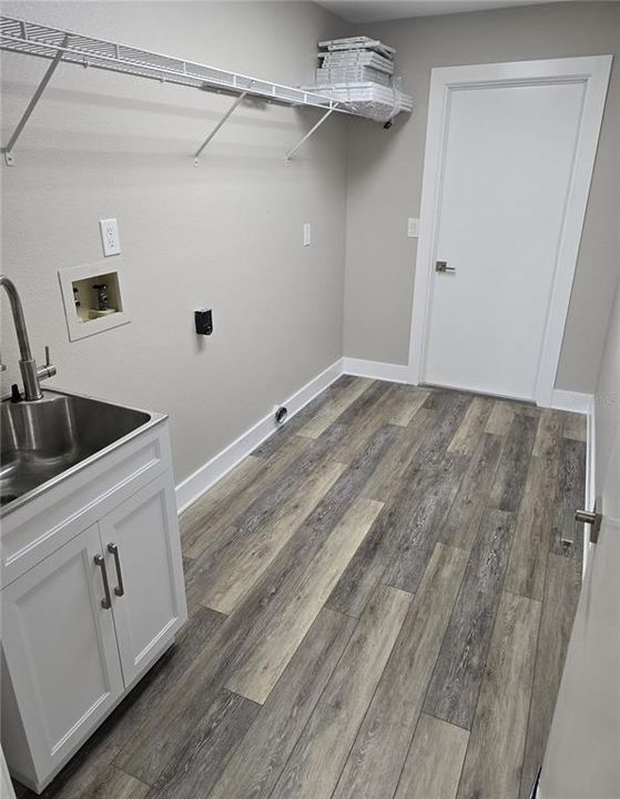 待售: $799,900 (3 贝兹, 2 浴室, 2350 平方英尺)