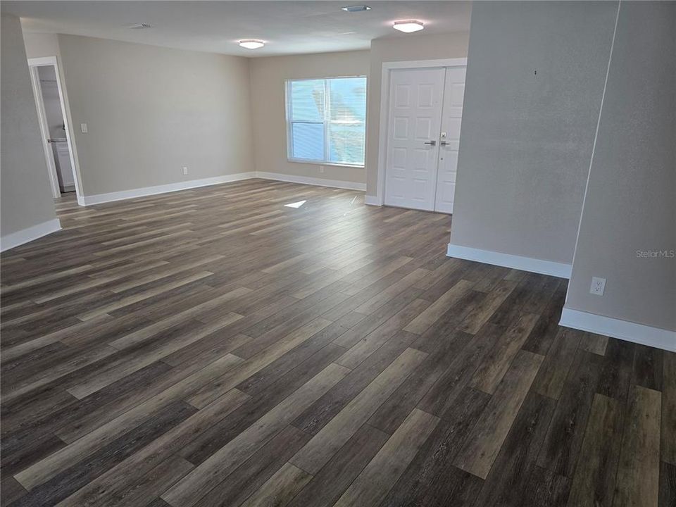 待售: $799,900 (3 贝兹, 2 浴室, 2350 平方英尺)