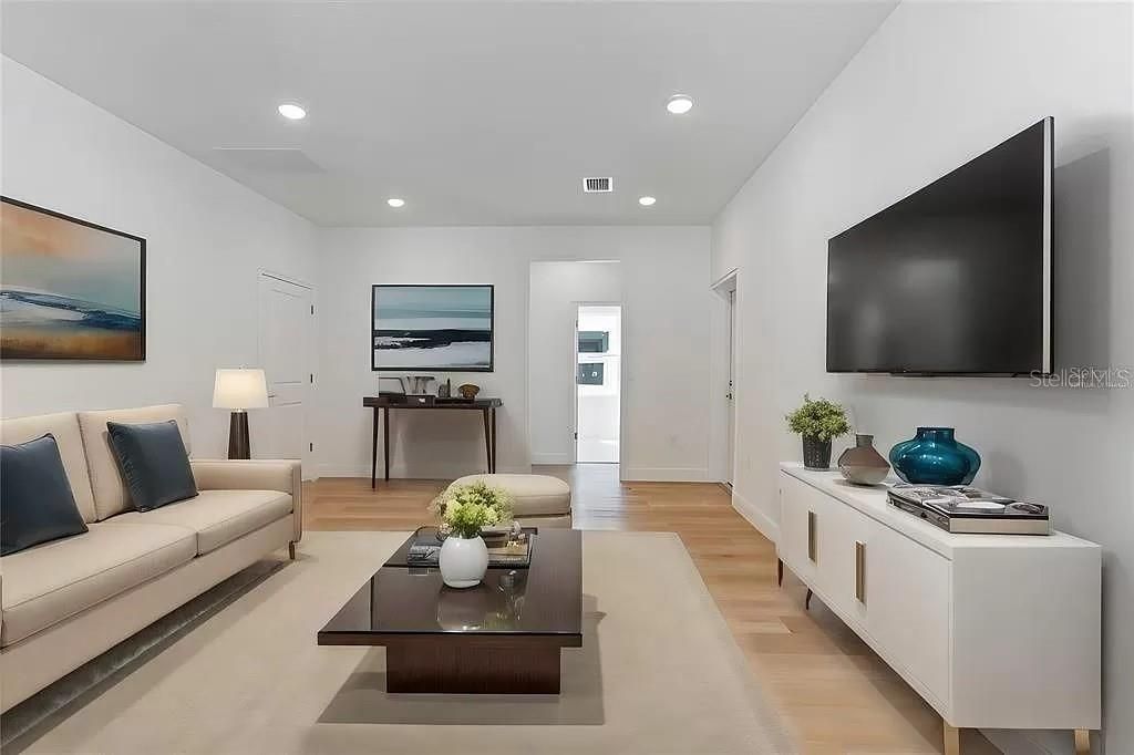 В аренду: $4,800 (5 спален, 4 ванн, 3116 Квадратных фут)