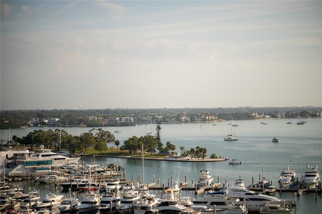 For Sale: $1,250,000 (2 beds, 2 baths, 1736 Square Feet)