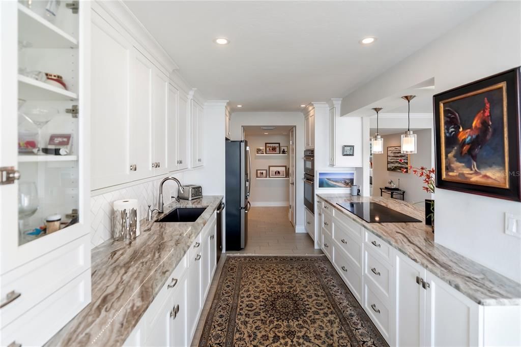 For Sale: $1,250,000 (2 beds, 2 baths, 1736 Square Feet)