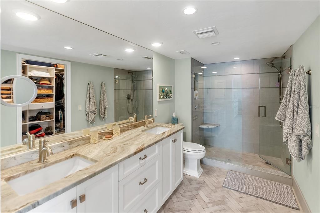 For Sale: $1,250,000 (2 beds, 2 baths, 1736 Square Feet)