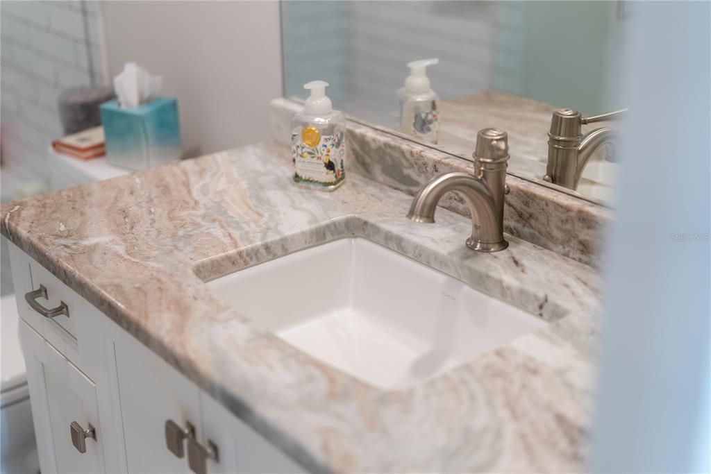 For Sale: $1,250,000 (2 beds, 2 baths, 1736 Square Feet)