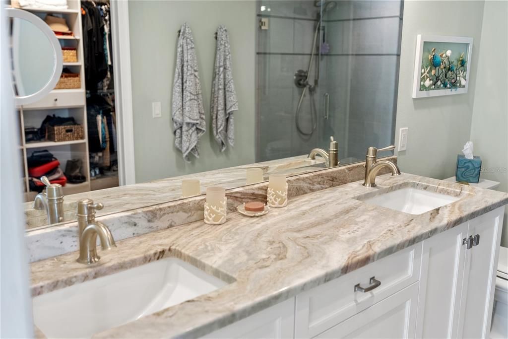 For Sale: $1,250,000 (2 beds, 2 baths, 1736 Square Feet)