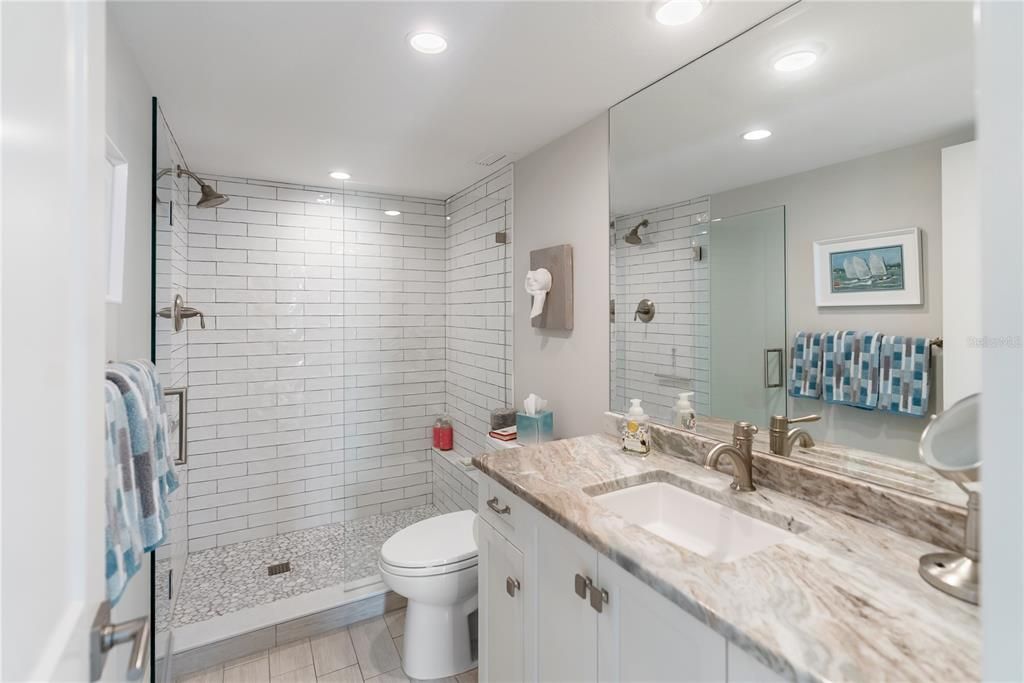 For Sale: $1,250,000 (2 beds, 2 baths, 1736 Square Feet)