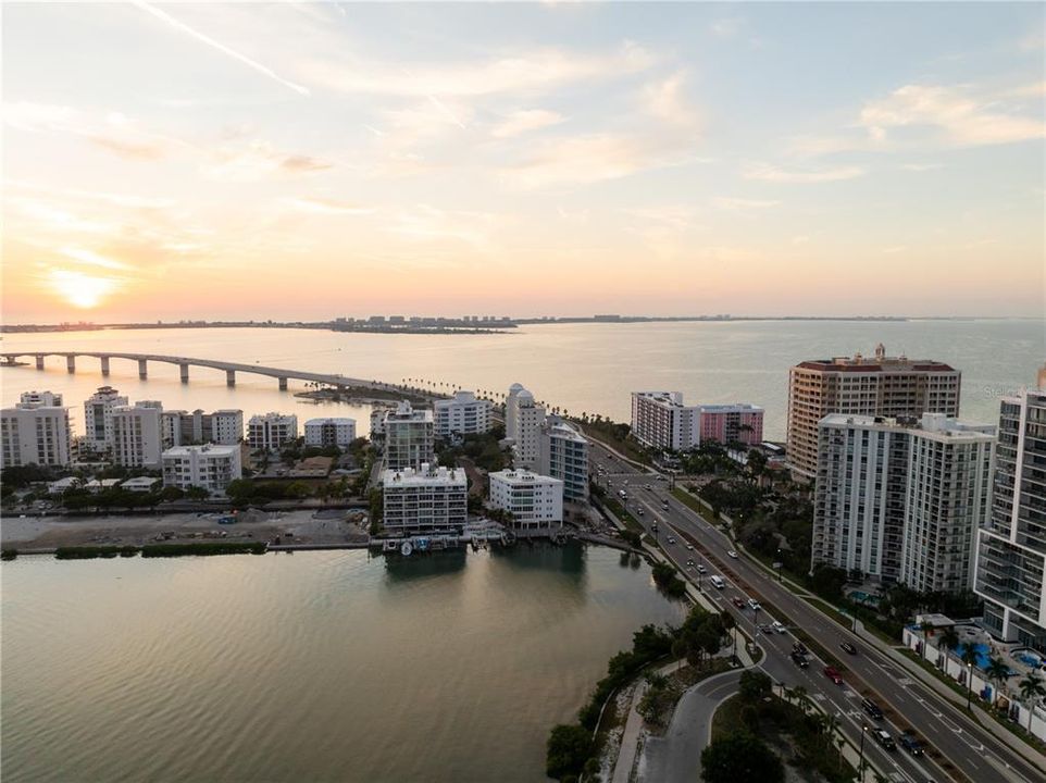 For Sale: $1,250,000 (2 beds, 2 baths, 1736 Square Feet)