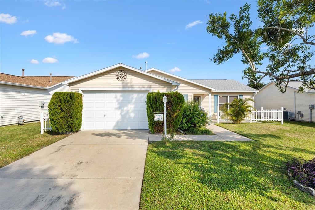 For Sale: $269,000 (3 beds, 2 baths, 1253 Square Feet)