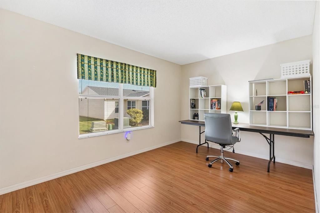 For Sale: $269,000 (3 beds, 2 baths, 1253 Square Feet)