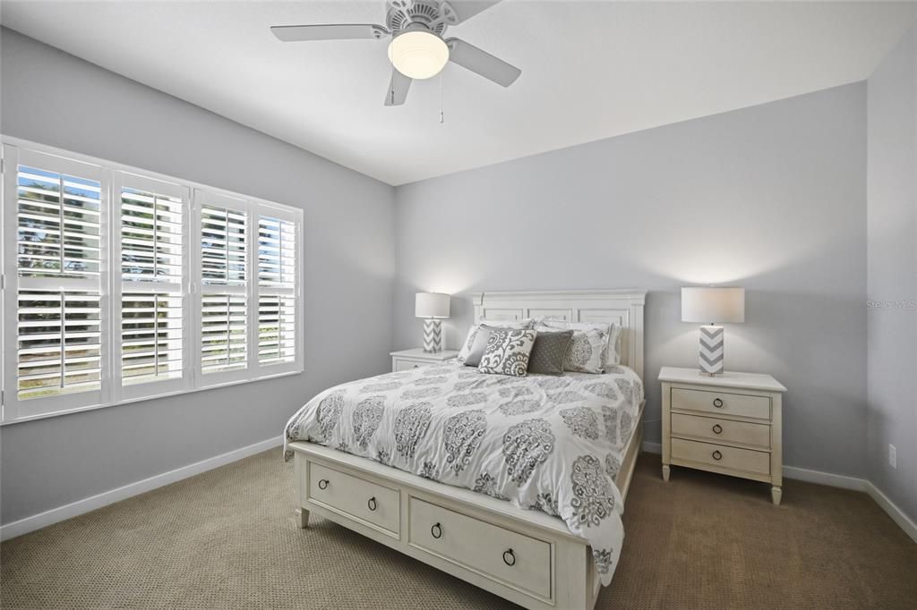 待售: $600,000 (2 贝兹, 2 浴室, 1525 平方英尺)