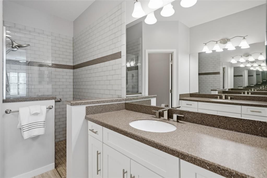 待售: $600,000 (2 贝兹, 2 浴室, 1525 平方英尺)